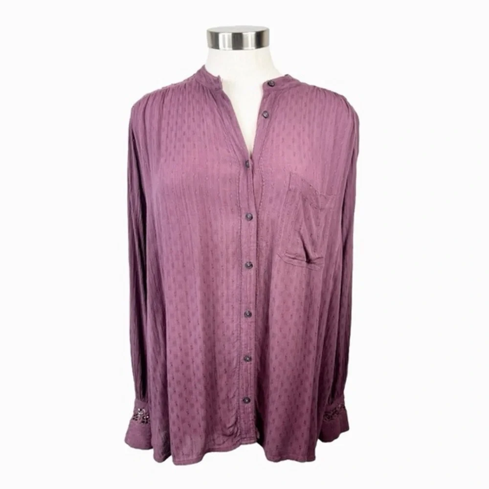 Free People Purple Crochet‎ Back Shirt Size Small